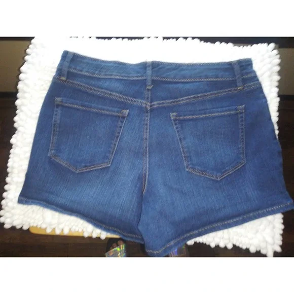 NWT!!! JESSICA SIMPSON Denim Jean Charmer Shorts Women's Size 8/29 - Picture 5 of 13